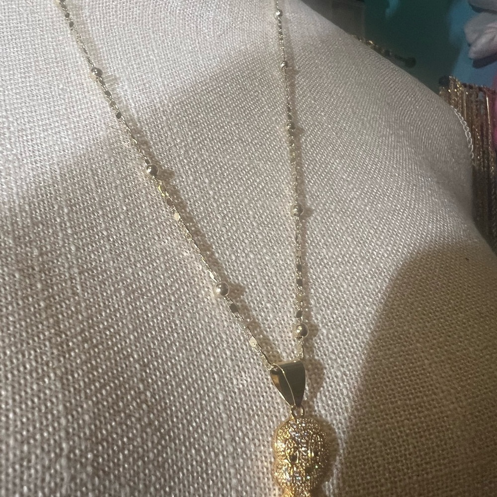 Beautiful 🤩 necklace gold plated, with Tweety charm